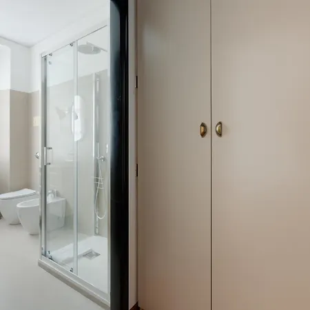 Guesthost - Sant'ambrogio & Duomo Elegant Apartament *