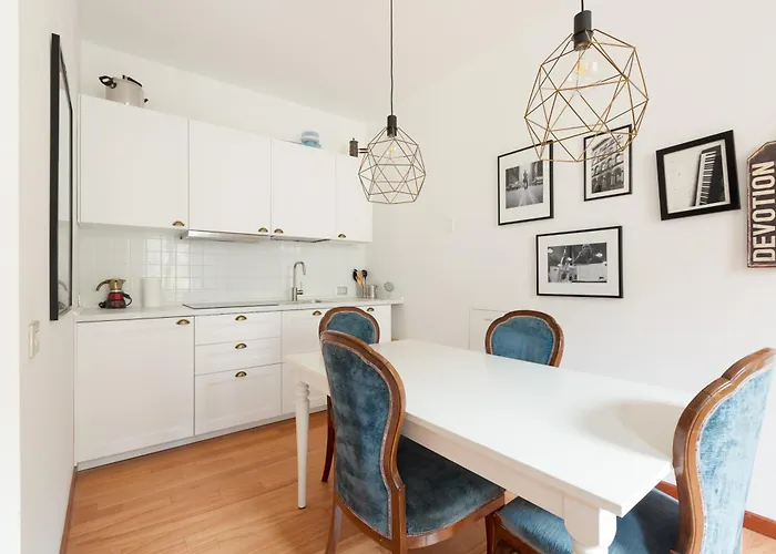 Guesthost - Sant'ambrogio & Duomo Elegant Apartment