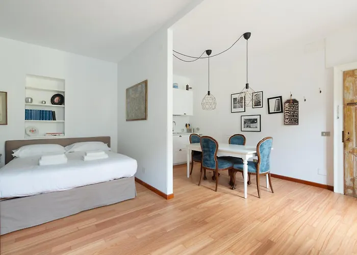 Apartment Guesthost - Sant'ambrogio & Duomo Elegant